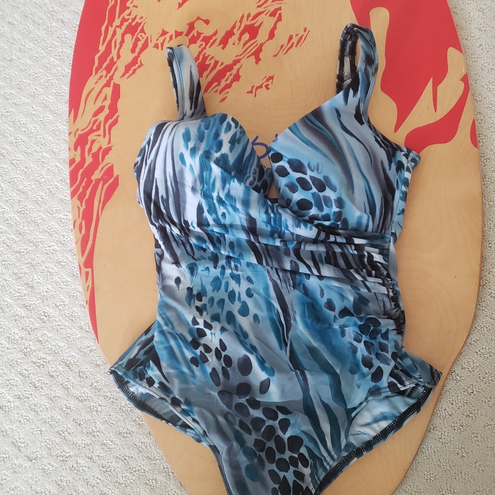 Bathing suit